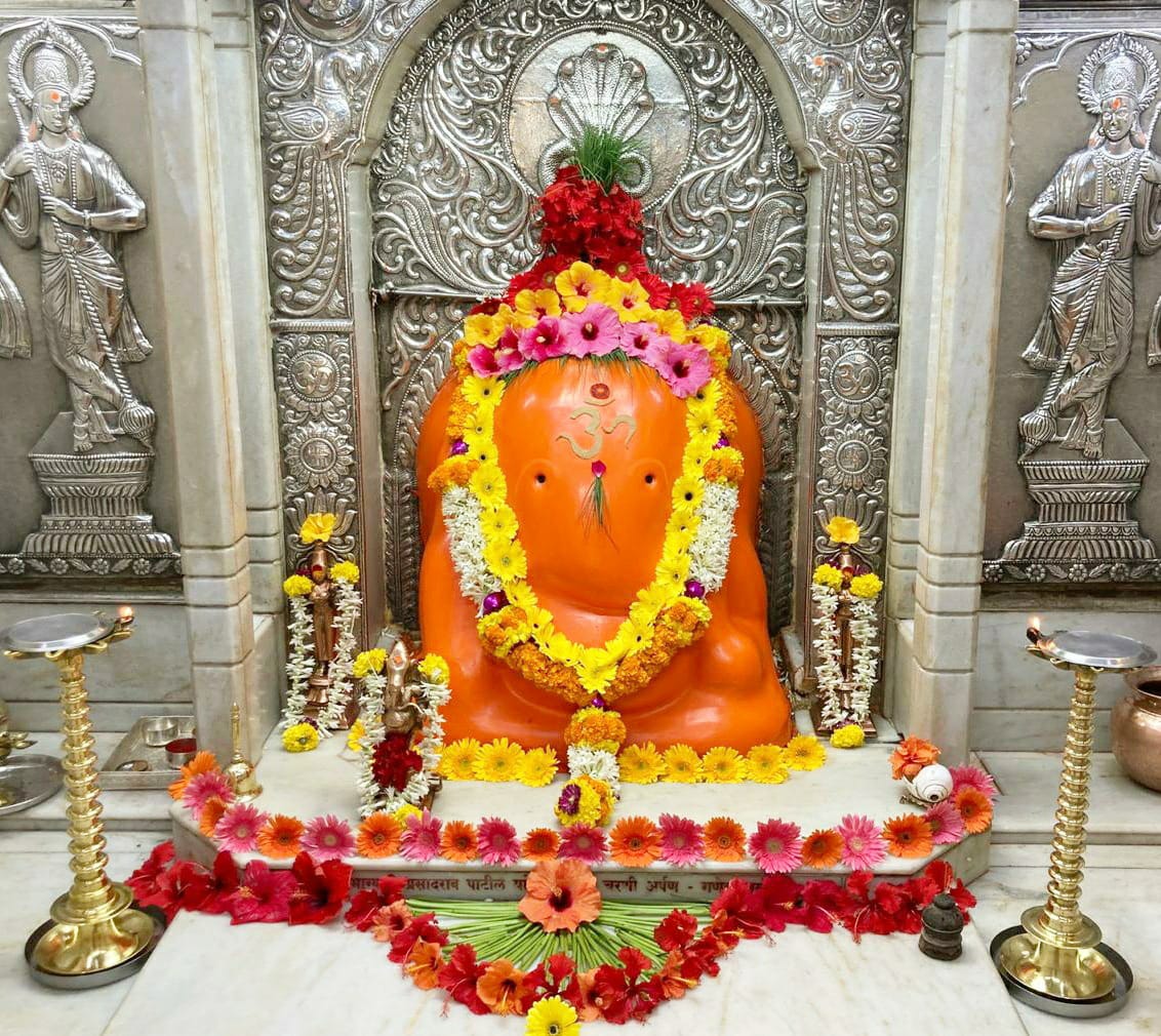 Ganpati idol at Theur Chintamani Temple on the Ashtavinayak route